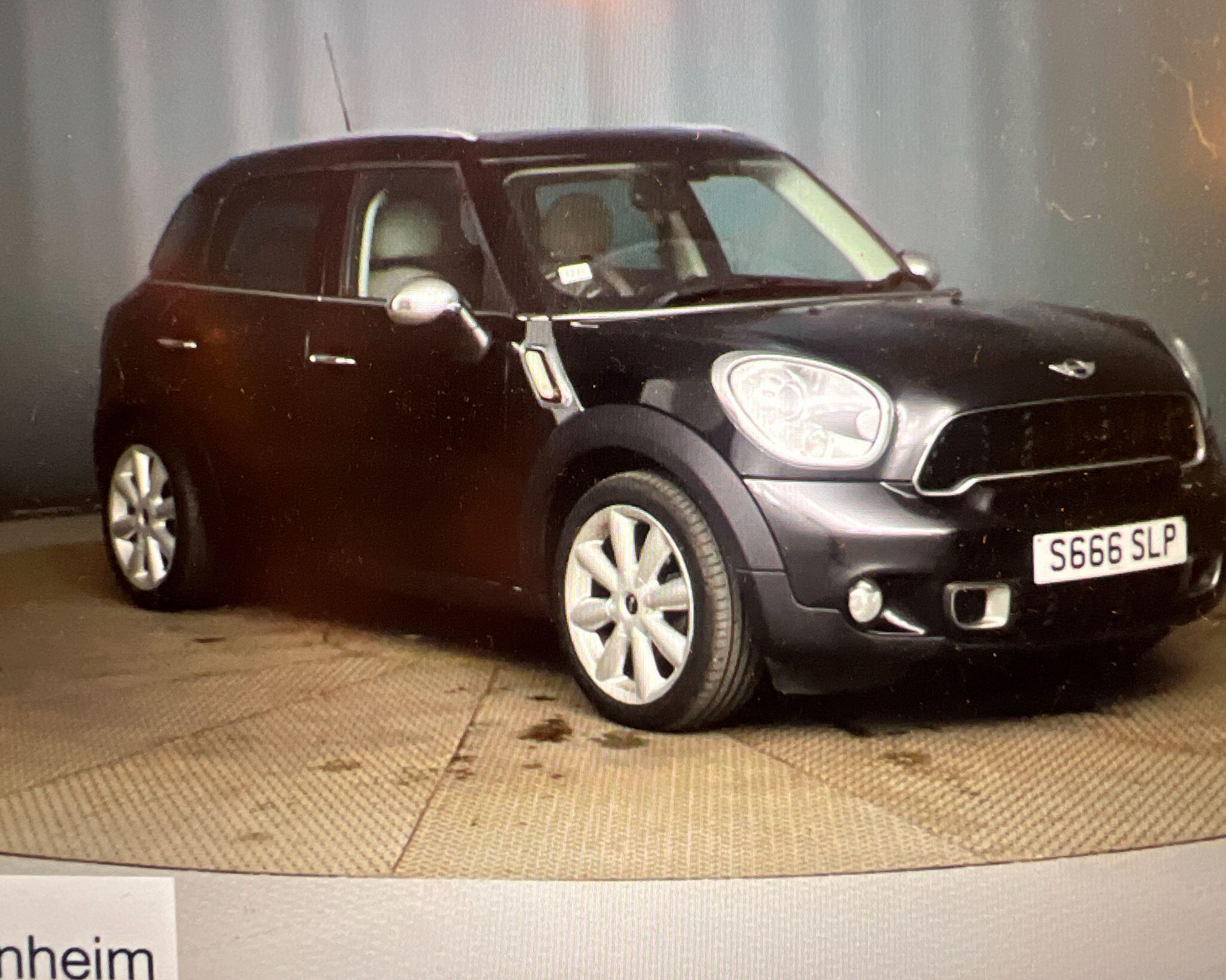 MINI Countryman photo 1